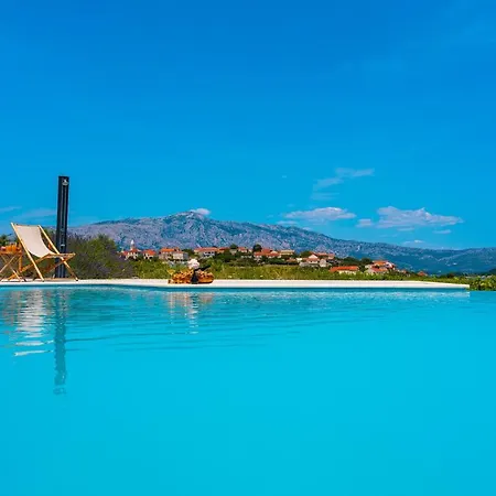 Luxury Hidden Oasis - Greca Appartement *