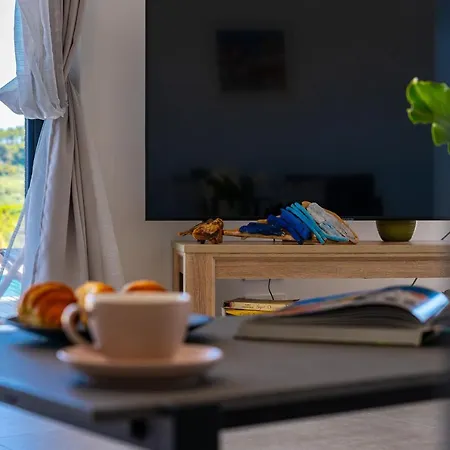 Luxury Hidden Oasis - Greca Lumbarda