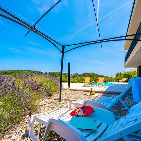 Luxury Hidden Oasis - Greca * Lumbarda