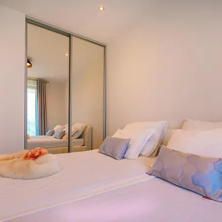 Luxury Hidden Oasis - Greca لومباردا