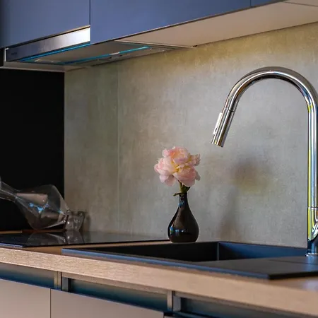 Luxury Hidden Oasis - Greca Apartment *