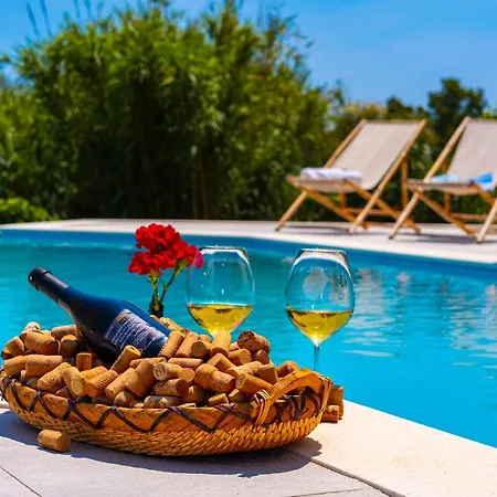 Luxury Hidden Oasis - Greca * Lumbarda