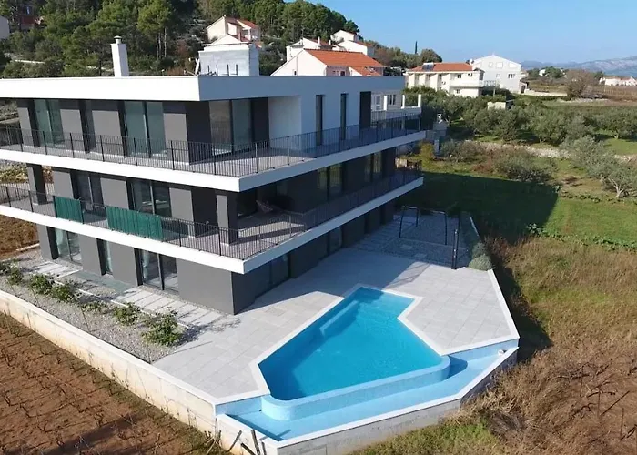 Luxury Hidden Oasis - Greca *