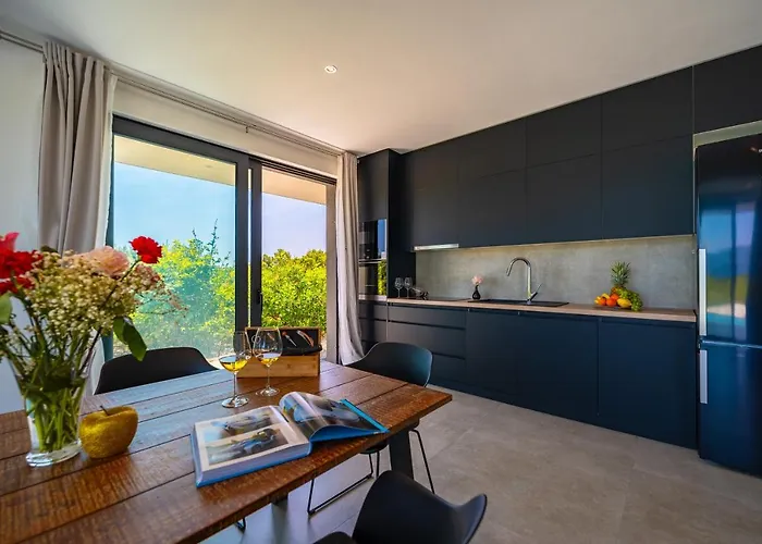 Luxury Hidden Oasis - Greca 公寓 *