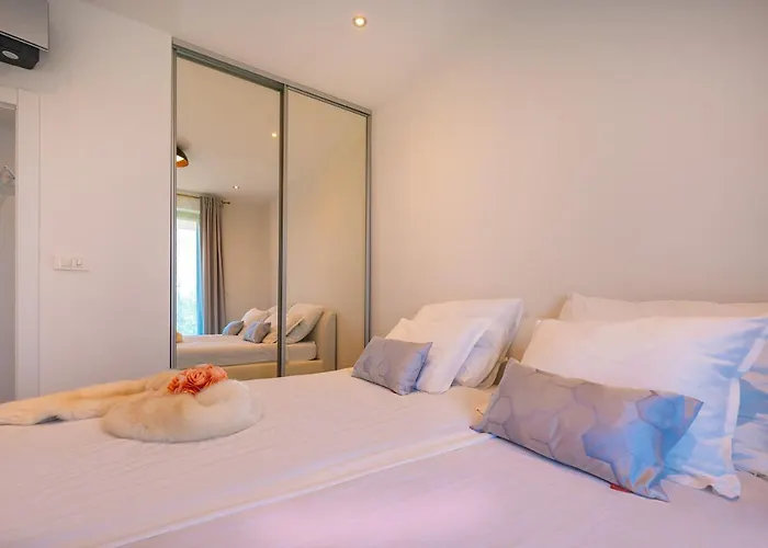 Luxury Hidden Oasis - Greca 鲁巴达